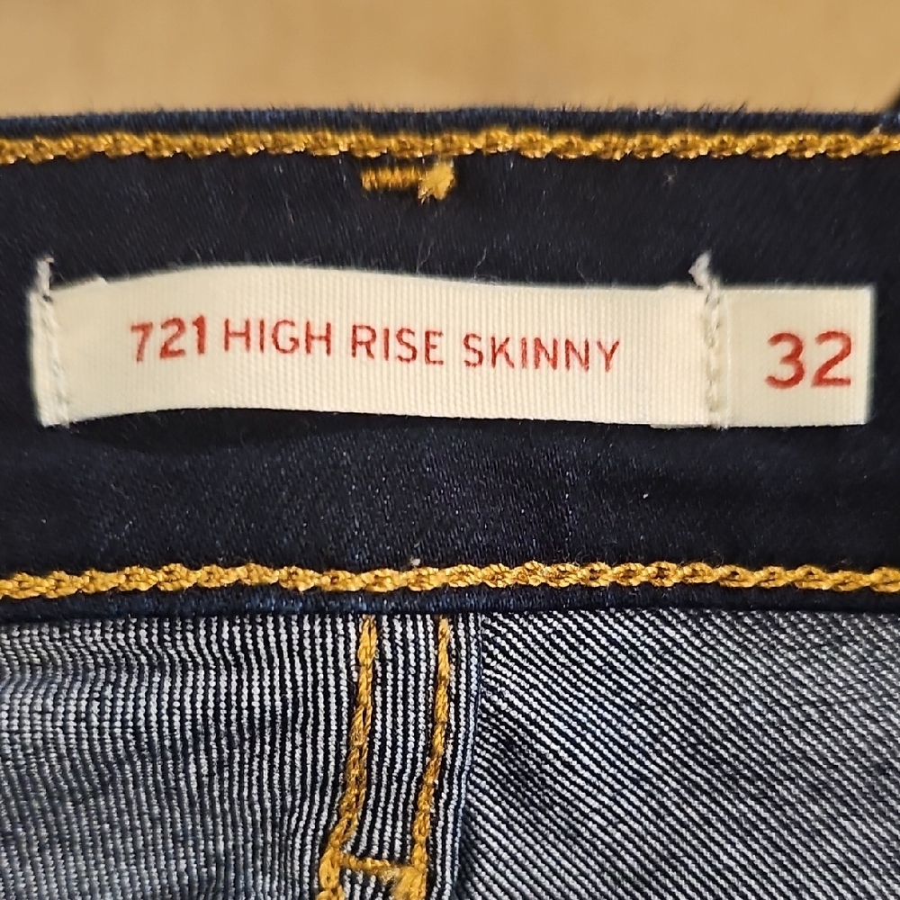 Levi's Black Skinny Jeans Classic Style - Picture 3 of 3